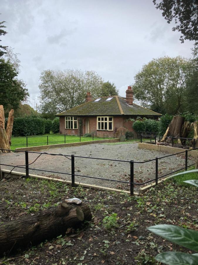 Woodland Retreat, Market Lane, Blundeston, Lowestoft Extérieur photo